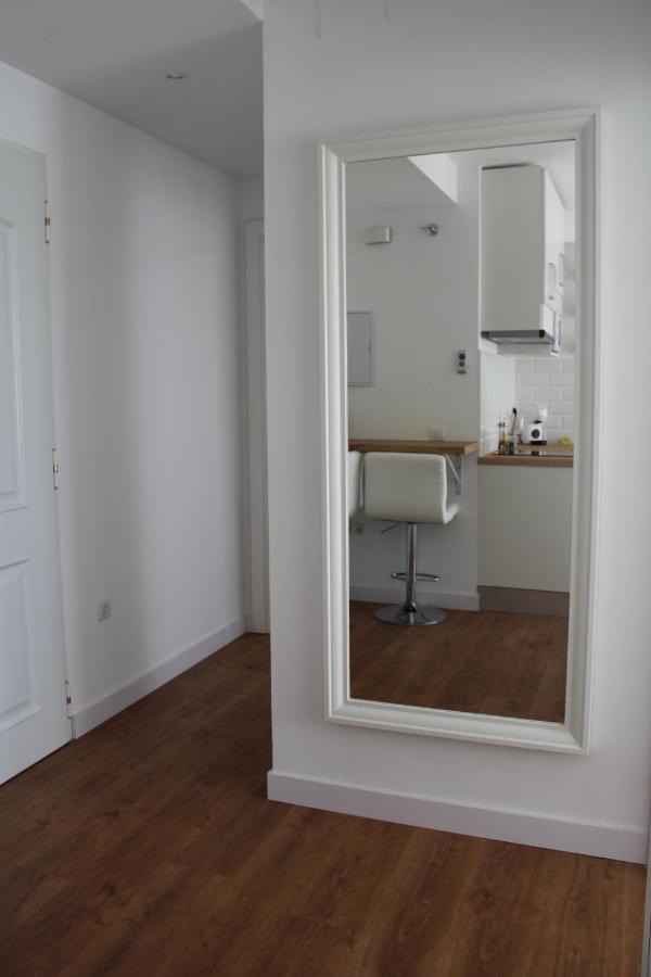 Beautiful Brand New 2 Bedroom Flat With Terrace مالقة المظهر الخارجي الصورة